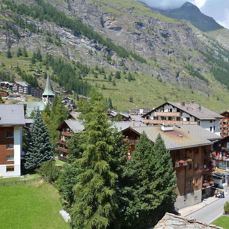 Hotel Rhodania Zermatt Exterior photo
