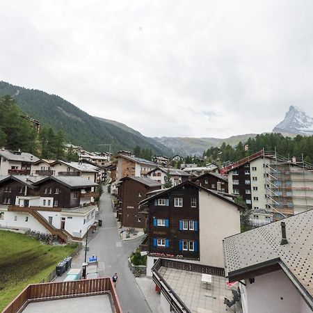 Hotel Rhodania Zermatt Exterior photo
